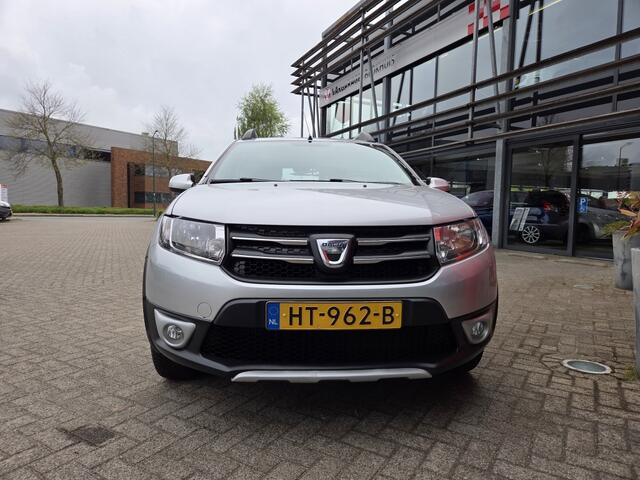 Dacia SANDERO 0.9 TCe Stepway Laureate | Navi | Trekhaak | PDC | Cruise