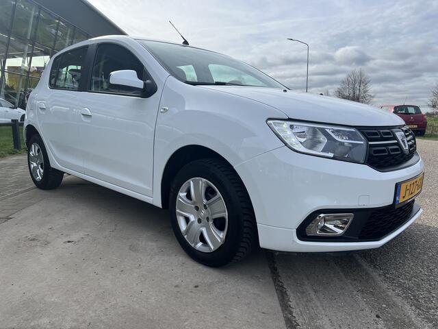Dacia SANDERO 0.9 TCe Easy-R Comfort / Automaat / Dealer onderhouden / Applecarplay - Androidauto / Navi / Airco / Cruise / DAB /