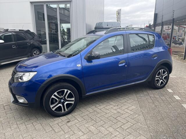 Dacia SANDERO 1.0 TCe Bi-Fuel Stepway Serie Limitee 15th Anniv. / CAMERA / TREKHAAK / NAVIGATIE / APPLE CARPLAY / ANDROID AUTO / LPG3