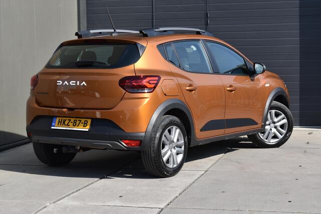 Dacia SANDERO Stepway TCe 90 Expression | AUTOMAAT | TREKHAAK | CAMERA | STOELVERWARMING | NAVI | APPLECARPLAY/ANDROIDAUTO | CRUISE CONTROL | CLIMATE CONTROL | PDC