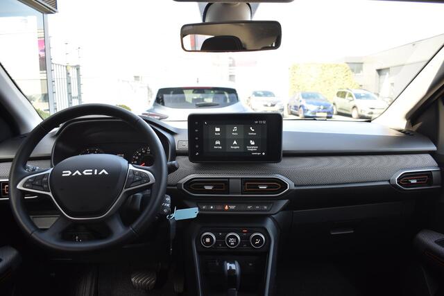 Dacia SANDERO Stepway TCe 90 Expression | AUTOMAAT | TREKHAAK | CAMERA | STOELVERWARMING | NAVI | APPLECARPLAY/ANDROIDAUTO | CRUISE CONTROL | CLIMATE CONTROL | PDC