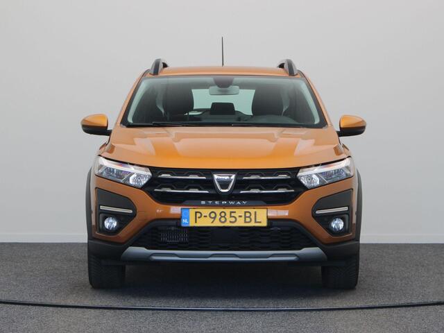 Dacia SANDERO Stepway TCe 100pk Bi-Fuel Expression | Achtertuitrijcamera | Parkeersensoren Voor & Achter |