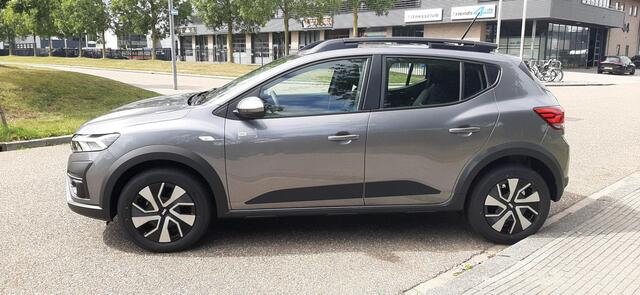 Dacia SANDERO Stepway 1.0 TCe 100 ECO-G Expression APPLE CARPLAY ANDROID AUTO / AIRCO / PARKEERSENSOREN / CRUISE CONTROLE.