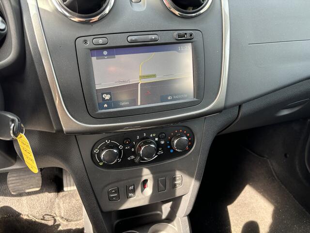 Dacia SANDERO 0.9 TCe SL Royaal AUTOMAAT / TREKHAAK / NAVI / AIRCO / BLUETOOTH / CRUISE / NL-AUTO