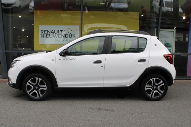 Dacia SANDERO 1.0 TCe Bi-Fuel Stepway Serie Limitee 15th Anniv. | TREKHAAK | CAMERA | PARKEERSENSOREN | CLIMATE CONTROL | CRUISE CONTROL | APPLE CARPLAY