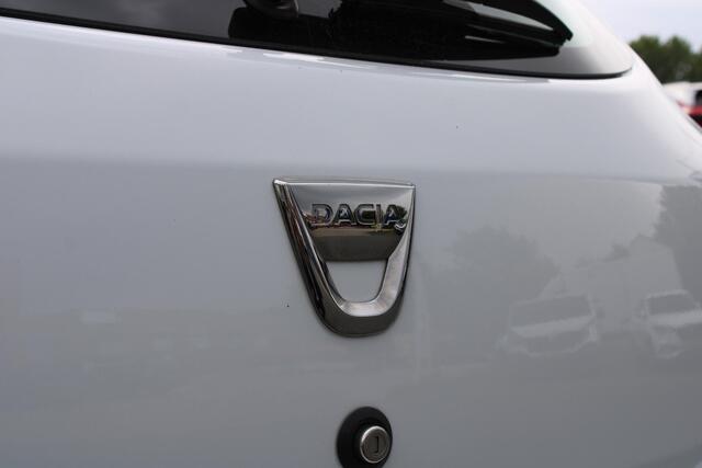 Dacia SANDERO 1.0 TCe Bi-Fuel Stepway Serie Limitee 15th Anniv. | TREKHAAK | CAMERA | PARKEERSENSOREN | CLIMATE CONTROL | CRUISE CONTROL | APPLE CARPLAY
