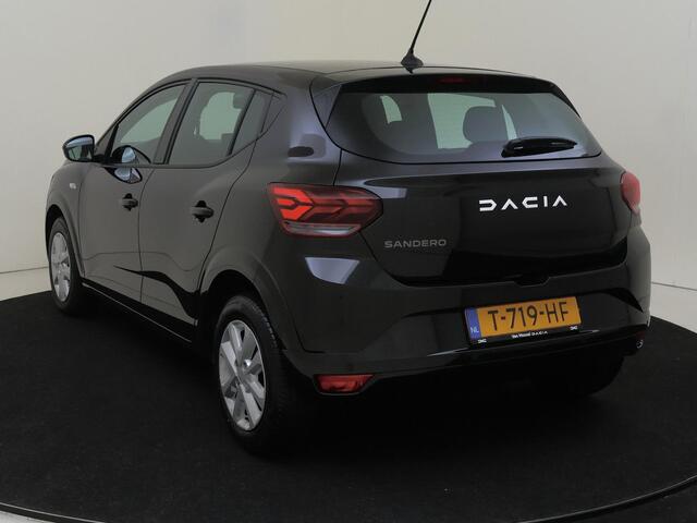 Dacia SANDERO 1.0 TCe 90 PK Expression | Parkeersensoren Achter | Licht- en Regensensor | Cruise Control & Snelheidsbegrenzer | LED-Verlichting | Airconditioning | DAB-Radio | Apple Carplay & Android Auto