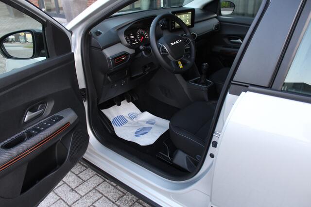 Dacia SANDERO Stepway 1.0 TCe 90 Expression Cruise-navi-Camera-Dodehoek Detectie-Led verlichting