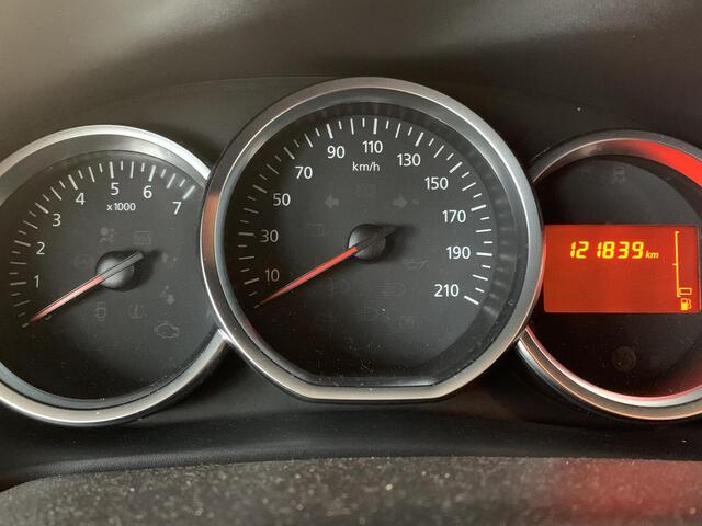 Dacia SANDERO 0.9 TCe Ambiance AIRCONDITIONING | PARKEERSENSOREN | TELEFOONVOORBEREIDING