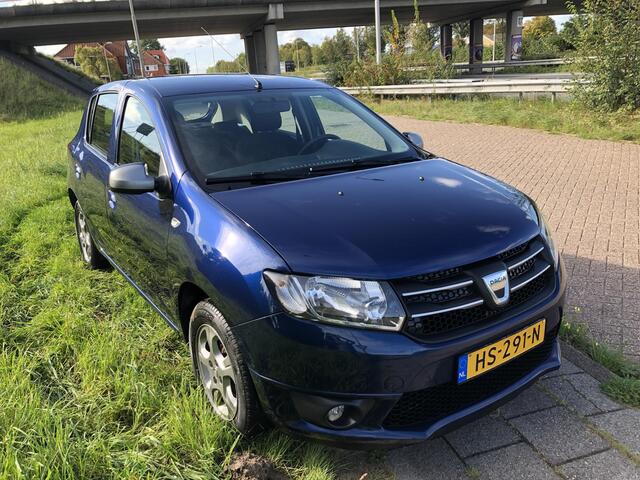 Dacia SANDERO 0.9 TCe 10th Anniversary AIRCO|CRUISE CONTROL|TREKHAAK|PDC|15"