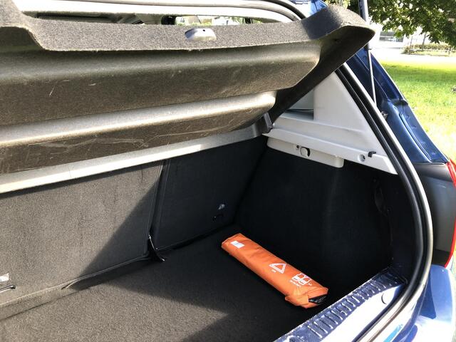 Dacia SANDERO 0.9 TCe 10th Anniversary AIRCO|CRUISE CONTROL|TREKHAAK|PDC|15"