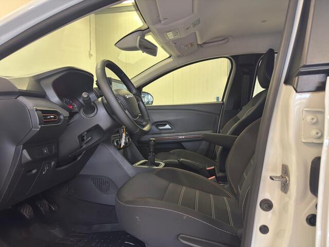 Dacia SANDERO Stepway 1.1 TCe 110 Expression | Apple CarPlay / Android Auto navigatie | Climate Control | Parkeersensoren |