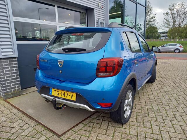 Dacia SANDERO 0.9 TCe SL Stepway - 1E EIGENAAR - NL AUTO -TREKHAAK - PARKEERSENSOREN - AIRCO - CRUISE - NAVI - BLUETOOTH -