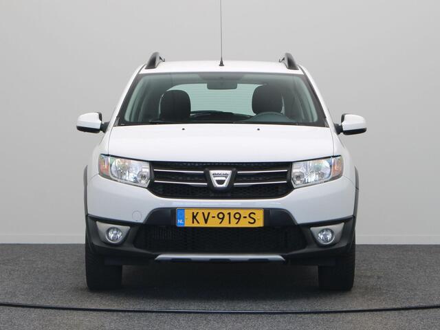 Dacia SANDERO TCe Bi-Fuel 90pk Stepway Lauréate | Parkeersensoren | Navigatie | Airco | Cruise control |