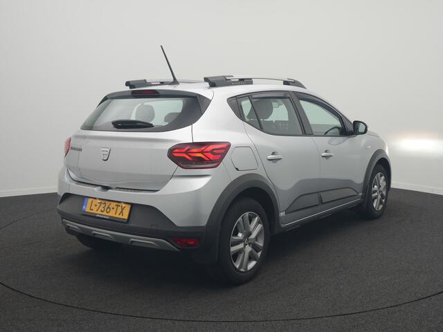 Dacia SANDERO Stepway TCe 90 Comfort - RIJKLAARPRIJS - All Seasonbanden - Achteruitrijcamera - Dealeronderhouden