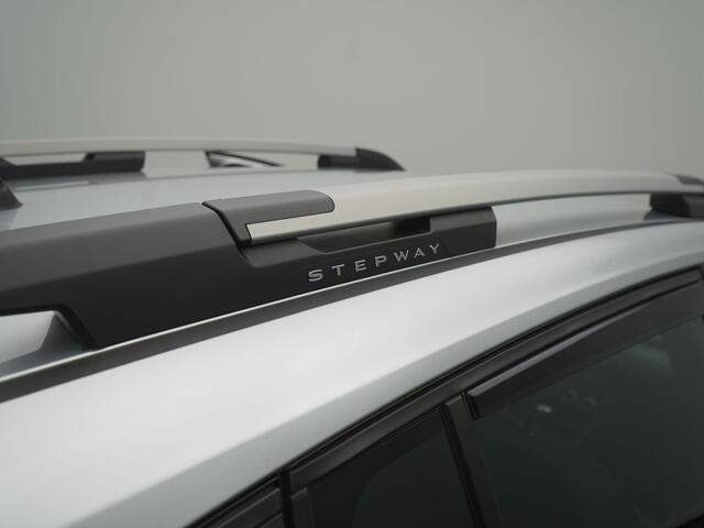 Dacia SANDERO Stepway TCe 90 Comfort - RIJKLAARPRIJS - All Seasonbanden - Achteruitrijcamera - Dealeronderhouden