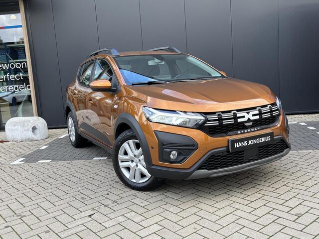 Dacia SANDERO Stepway TCe 90 Expression | AUTOMAAT | RESERVEWIEL | NAVIGATIE | PARKEERSENSOR V + A | CAMERA |