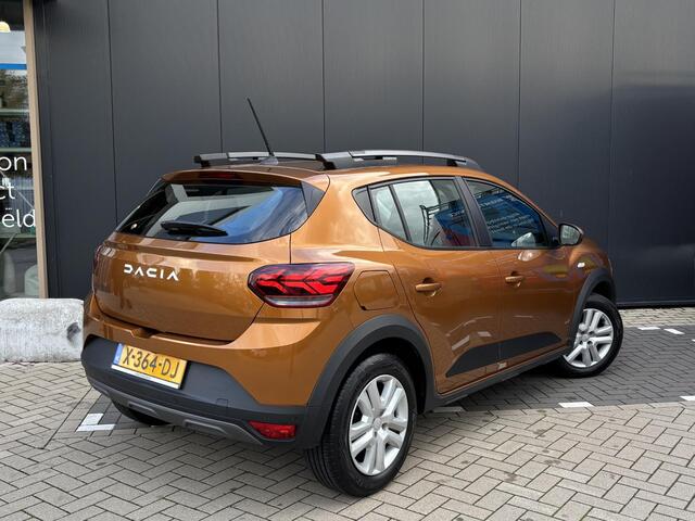 Dacia SANDERO Stepway TCe 90 Expression | AUTOMAAT | RESERVEWIEL | NAVIGATIE | PARKEERSENSOR V + A | CAMERA |