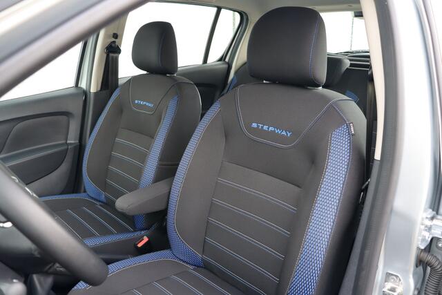 Dacia SANDERO 1.0 TCe Bi-Fuel Stepway Serie Limitee 15th Anniv. | Climate Control | Navigatie | Trekhaak | Cruise Control