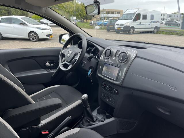 Dacia SANDERO Stepway 0.9 TCe Tech Road | airco | navigatie | trekhaak | incl. Bovag rijklaarpakket met 12 maanden garantie |