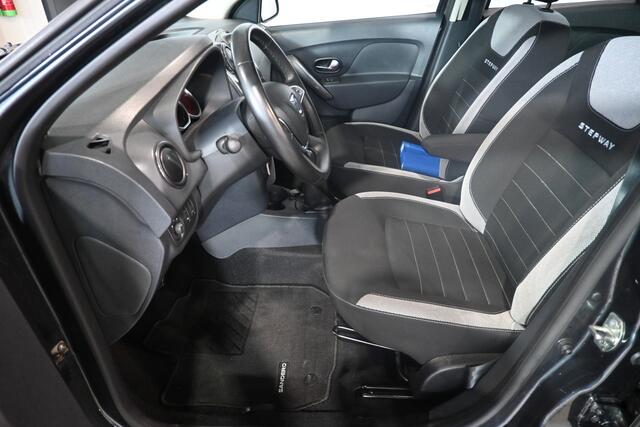 Dacia SANDERO 0.9 TCe Stepway Tech Road Airco Navigatie Trekhaak Goed Onderhouden! Inruil Mogelijk!