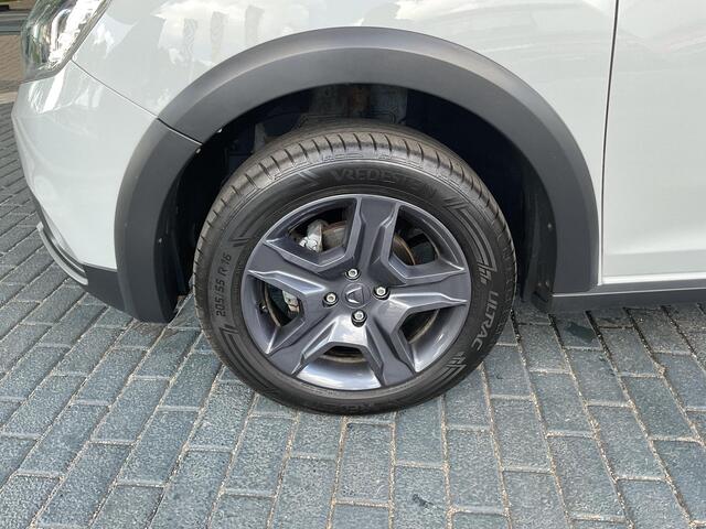 Dacia SANDERO 0.9 TCe SL Stepway / AUTOMAAT / AIRCO / CAMERA / PARKEERSENSOREN / TREKHAAK