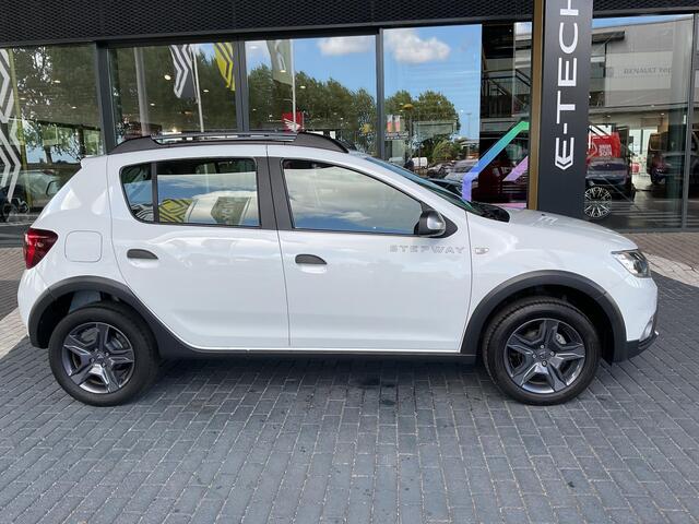 Dacia SANDERO 0.9 TCe SL Stepway / AUTOMAAT / AIRCO / CAMERA / PARKEERSENSOREN / TREKHAAK