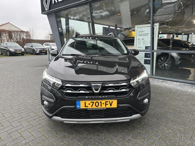Dacia SANDERO Stepway 1.0 TCe 90 Comfort | TREKHAAK | BLIND SPOT | CAMERA | PARKEERSENSOREN | CLIMATE CONTROL | CRUISE CONTROL | CARPLAY