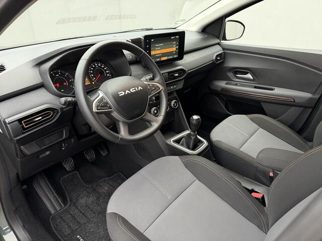 Dacia SANDERO Stepway 1.0 TCe 110 Extreme / Fabrieksgarantie tot 07-2026 / Dealer Onderhouden / Camera / Dodehoek Detectie / Navigatie via Apple Carplay & Android Auto / NAP / DAB /