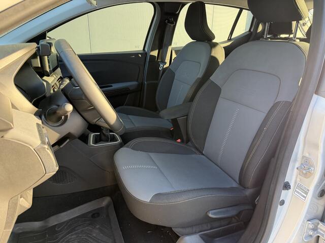 Dacia SANDERO Stepway 1.1 TCe 110 Extreme / Trekhaak / All Season Banden / Stoelverwarming / Achteruitrijcamera / Navigatie / Cruise Control / Apple Carplay