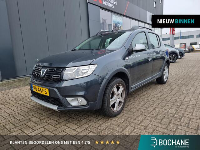 Dacia SANDERO TCe 90 Stepway Laureate | Navigatie | Trekhaak | Licht metalen velgen |