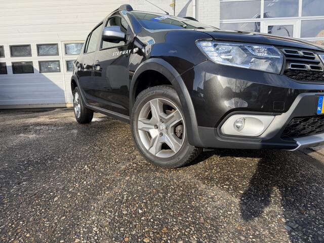 Dacia SANDERO 0.9 TCe Laureate