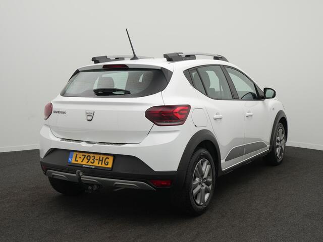 Dacia SANDERO TCe 100 Bi-Fuel Essential - RIJKLAARPRIJS - LPG G3 - Trekhaak - All Seasonbanden - Cruise Control - Dealeronderhouden