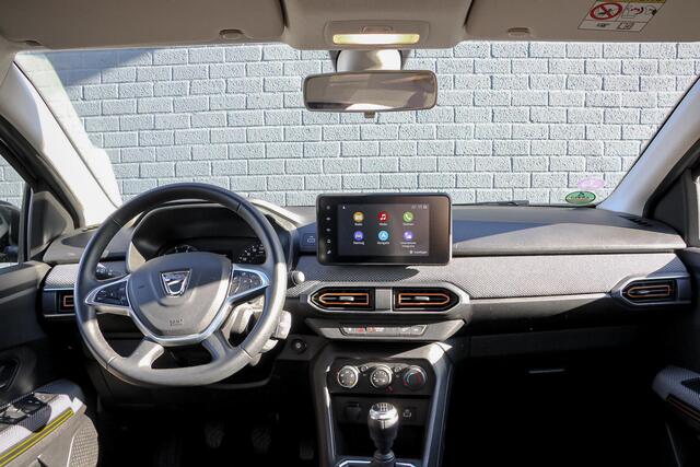 Dacia SANDERO Stepway 1.0 TCe 90 Expression CRUISE / KEYLESS / NAVI / CAMERA.