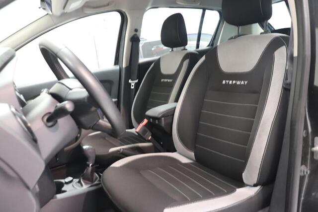 Dacia SANDERO 0.9 TCe Stepway Laureate Easy-R | Airco | Parkeersensor | Navigatie | Trekhaak | Cruise control |