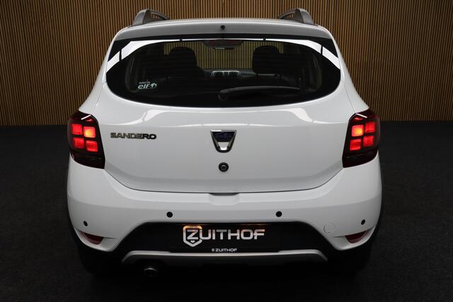 Dacia SANDERO 0.9 TCe SL Stepway | Cruise-control | Navigatie | Parkeersensoren Achter | All-season Banden | LM Velgen | Airco
