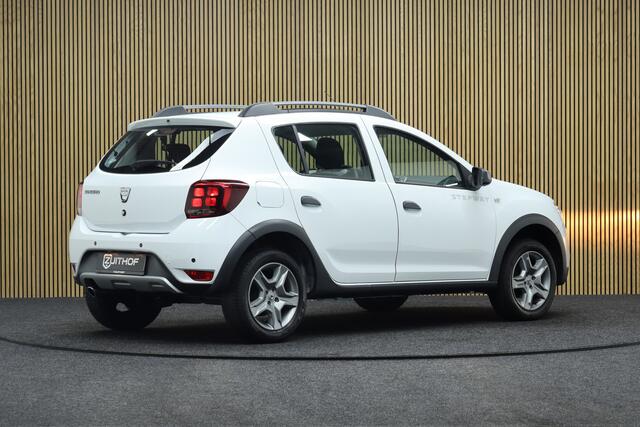 Dacia SANDERO 0.9 TCe SL Stepway | Cruise-control | Navigatie | Parkeersensoren Achter | All-season Banden | LM Velgen | Airco