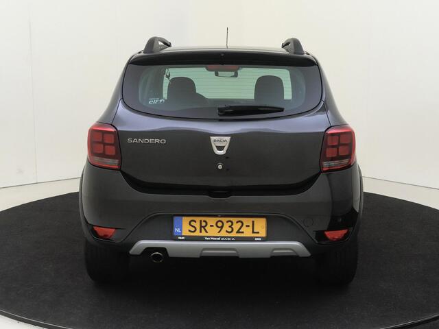 Dacia SANDERO 0.9 TCe 90 PK SL Stepway | Parkeer pakket | airco | cruise control | lichtmetalen velgen 15" | navigatiesysteem full map |
