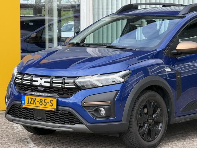 Dacia SANDERO 1.0 TCe 90 Comfort | Navigatie | Achteruitrijcamera | Climate Control | Stoelverwarming | Dodehoek detectie | LED | DAB | Cruise Control | Lichtmetaal |