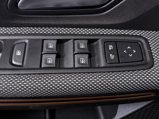 Dacia SANDERO Stepway 1.0 TCe 90 Comfort | Trekhaak | Climate control | Camera | Apple Carplay/Android Auto