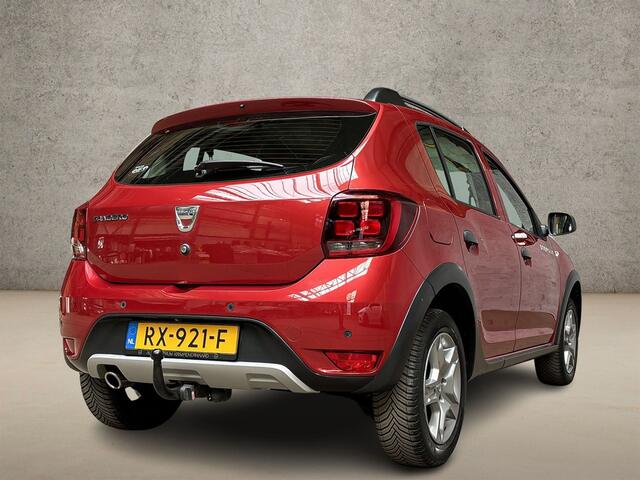 Dacia SANDERO 0.9 TCe SL Stepway Automaat (NAVIGATIE, CAMERA, TREKHAAK, SPORTSTOELEN, CRUISE, ELEK RAMEN, NIEUWE APK, NIEUWSTAAT)
