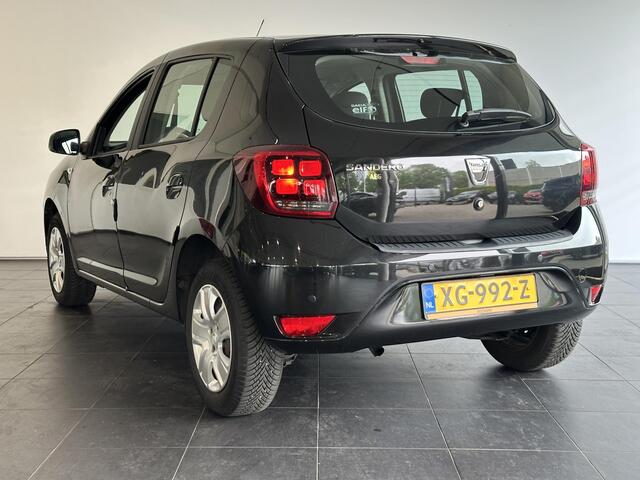 Dacia SANDERO 0.9 TCe Laureate PARKEERSENSOREN ACHTER | NAVIGATIE | AIRCO