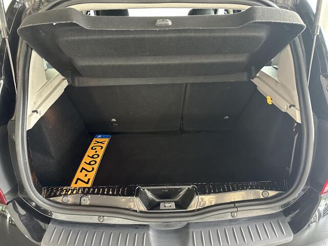 Dacia SANDERO 0.9 TCe Laureate PARKEERSENSOREN ACHTER | NAVIGATIE | AIRCO