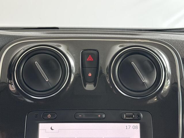 Dacia SANDERO 0.9 TCe Laureate PARKEERSENSOREN ACHTER | NAVIGATIE | AIRCO
