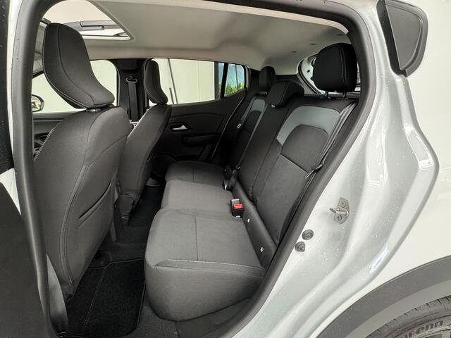 Dacia SANDERO Stepway 1.2 Eco-G 120 extreme | DEMO | Automaat| Panoramadak | Navigatie | Camera | Stoelverwarming |