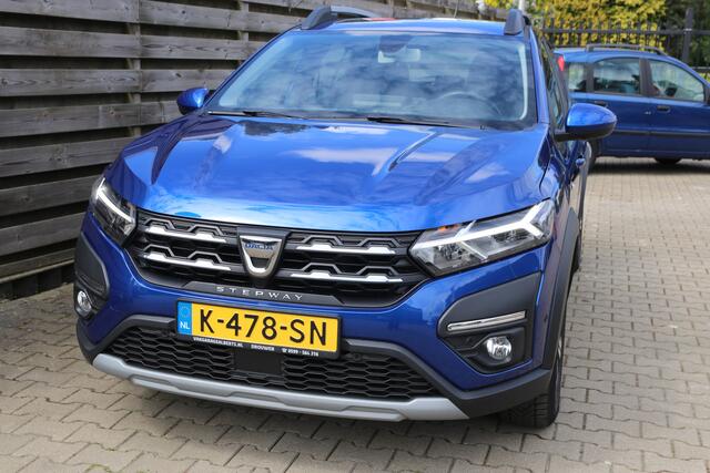 Dacia SANDERO Stepway 1.0 TCe 90 Comfort / Navi / Airco / Cruise