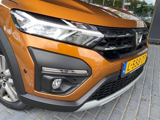 Dacia SANDERO Stepway 1.0 TCe 100 Bi-Fuel Comfort / LPG / APPLE & ANDROID CARPLAY / CLIMATE CONTROL /