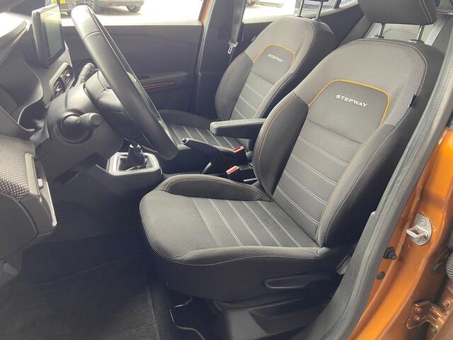 Dacia SANDERO Stepway 1.0 TCe 100 Bi-Fuel Comfort / LPG / APPLE & ANDROID CARPLAY / CLIMATE CONTROL /