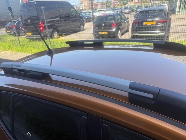 Dacia SANDERO 1.0 TCe 90 Comfort | Automaat | Camera | Climate Control | Cruise Control | Apple Carplay/Android Auto | Parkeersensoren | DAB