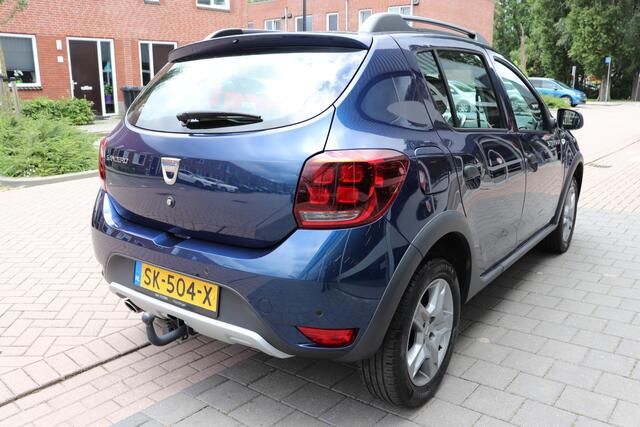 Dacia SANDERO 0.9 TCe SL Stepway Automaat. Navigatie, trekhaak.